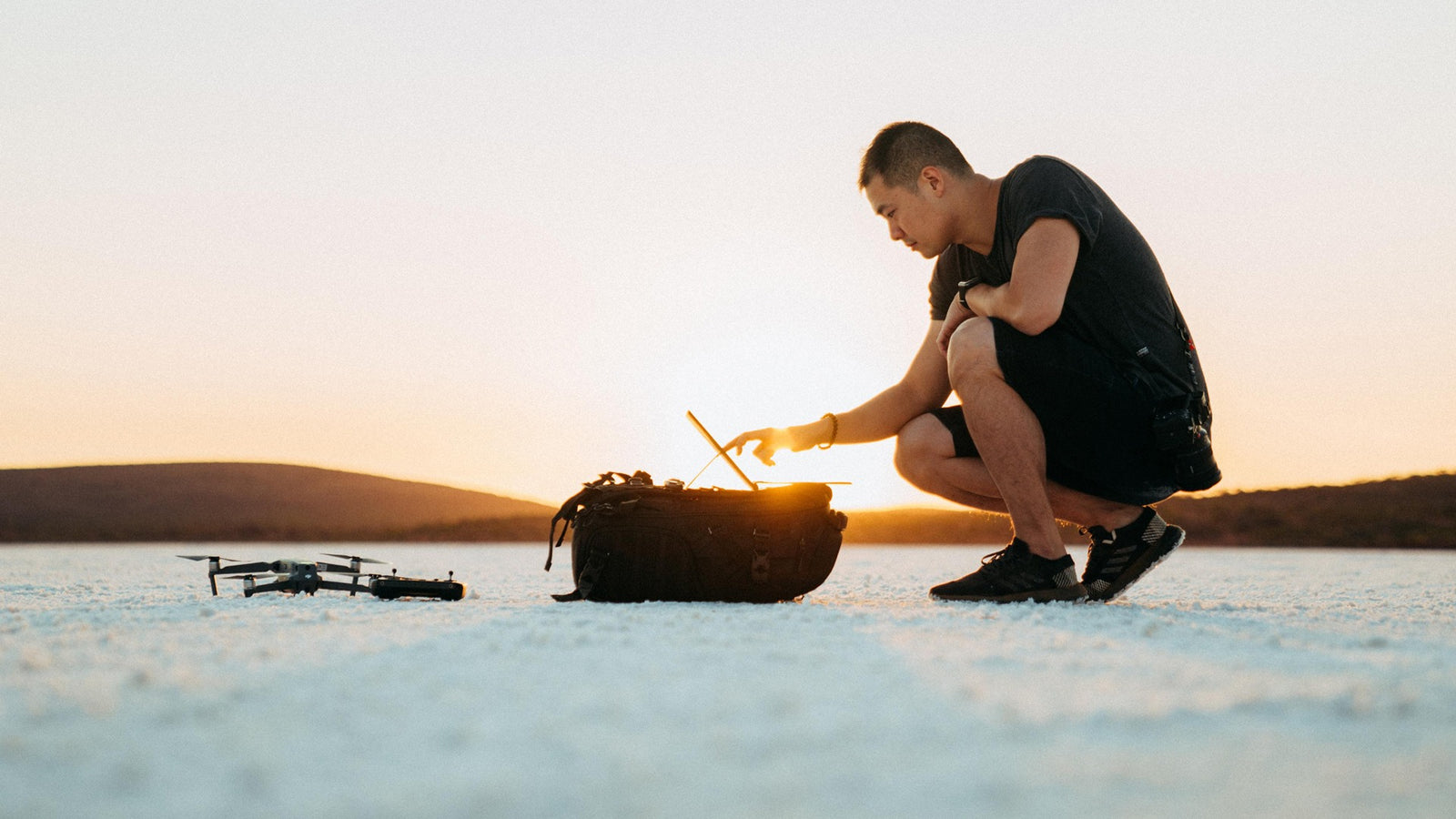 New travel gear & gadgets - Stuck at the Airport