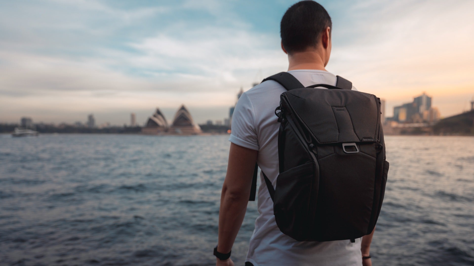 Why I'm back to the Peak Design Everyday Backpack in 2019 - Pat Kay